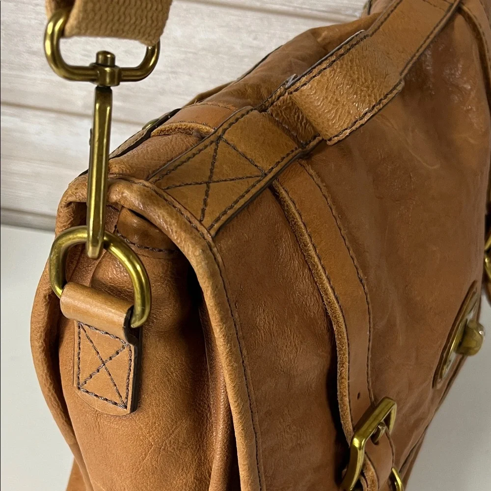 Fossil Cognac Brown Leather Messenger Bag with Brass Hardware